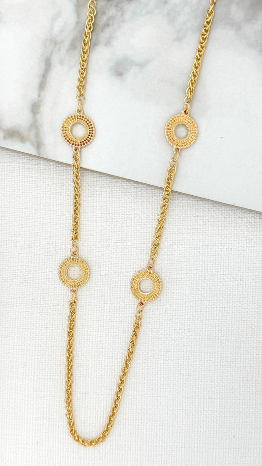 Long Circle Detail Necklace Gold